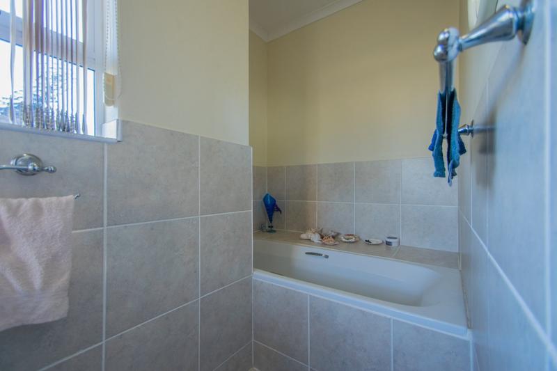 3 Bedroom Property for Sale in Albertinia Western Cape